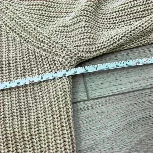 Vici Tan Ribbed Cold Shoulder Sweater Size M - Picture 5 of 9